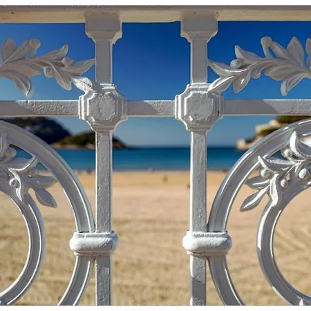 2 Pieces Au Centre De Hendaye-plage *