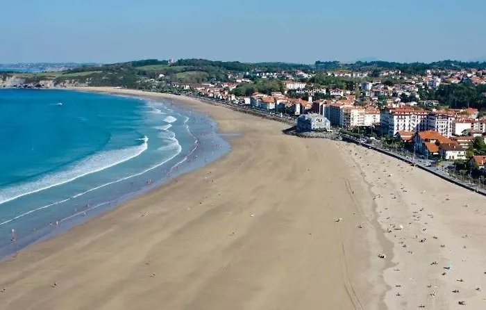 2 Pièces Au Centre De Hendaye-plage Séjour chez l'habitant *